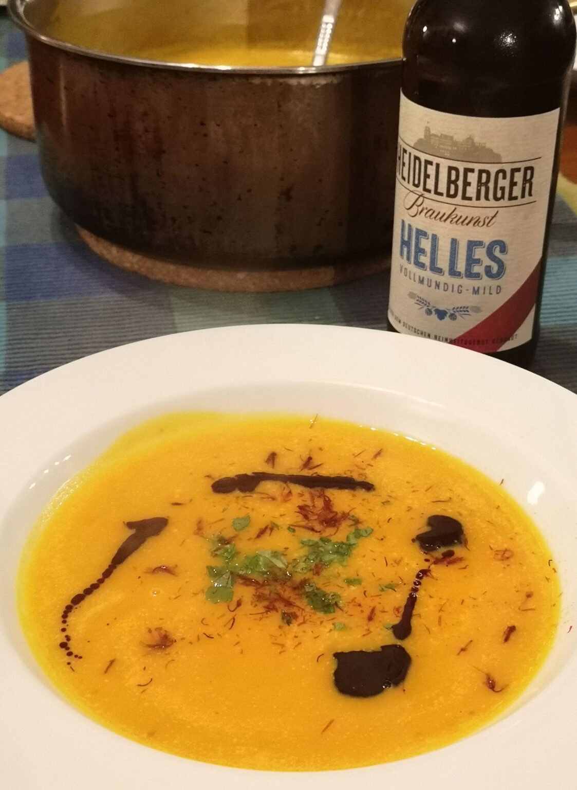 Kürbissuppe mit Heidelberger Bier - Kürbissuppe + Heidelberger Helles