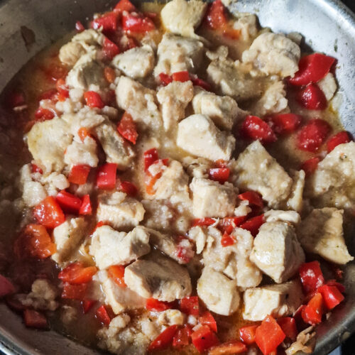 poulet arlequin - huhn mit paprika und grieß